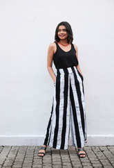 Noir et Blanc - Black and White Stripes Pants