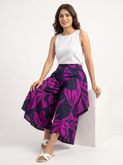 Noir Blossom Flared Pant